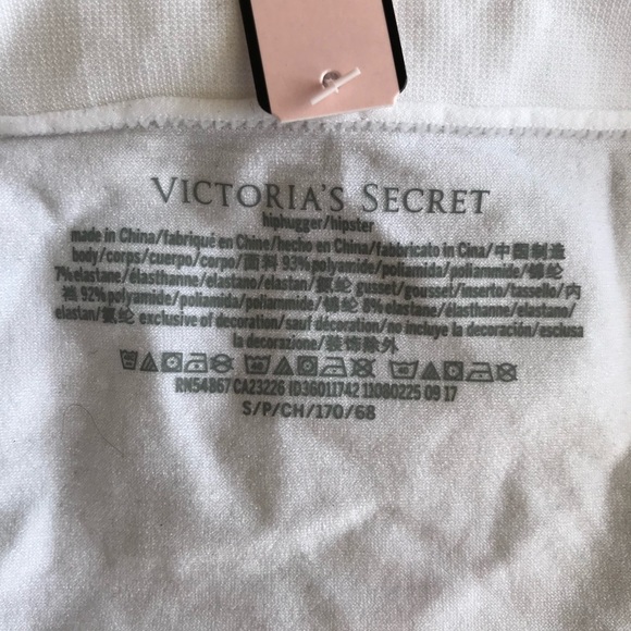 NWT Victoria’s Secret Bottom - Picture 3 of 4
